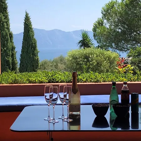 Σπίτι διακοπών With Swimming Pool And Tennis/basketball Court Θεολόγος