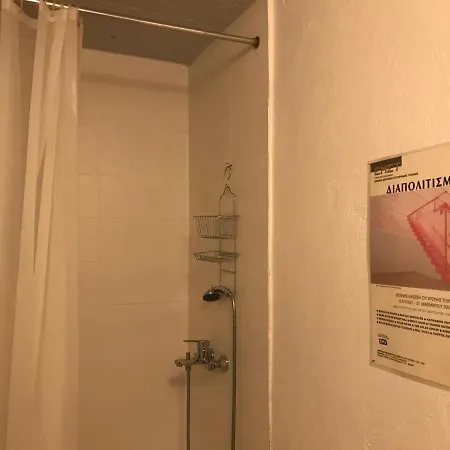 Дом отдыха With Swimming Pool And Tennis/basketball Court Теологос