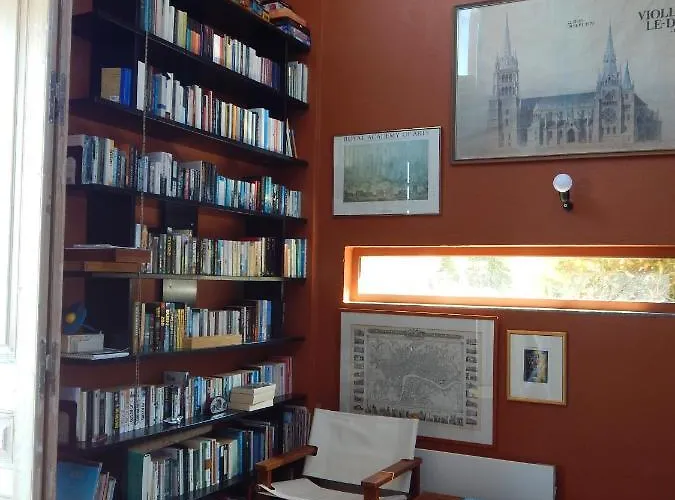 With Swimming Pool And Tennis/basketball Court Holiday home